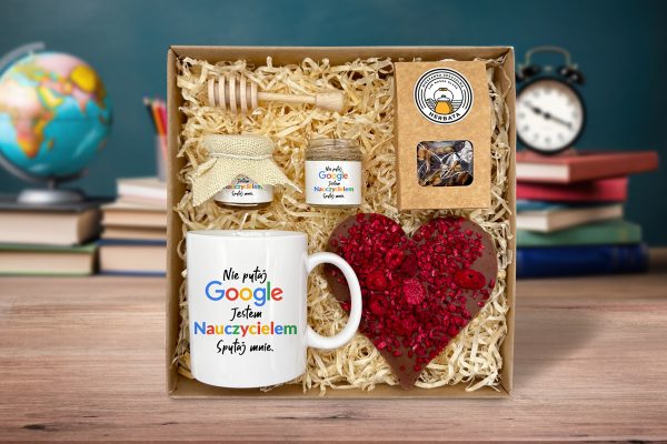 Kosz Prezentowy na Dzień Nauczyciela - Miód, Herbata, Kubek, Świeca, Czekolada - Nie pytaj Google