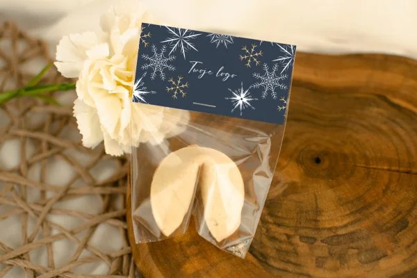 Ciasteczko z wróżbą - Prezent na Święta - Twój projekt, twoje logo - Wzór 3 - Renifer wśród gwiazd