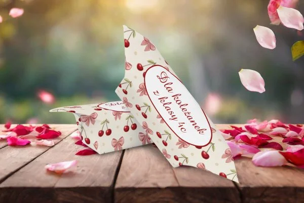 Krówki na Dzień Kobiet - personalizowane 1KG - wzór 4