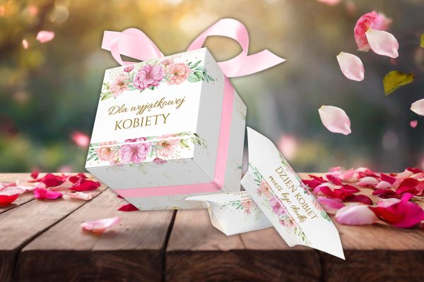 Krówki w pudełeczku - Prezent na Dzień Kobiet - Pudrowy ogród