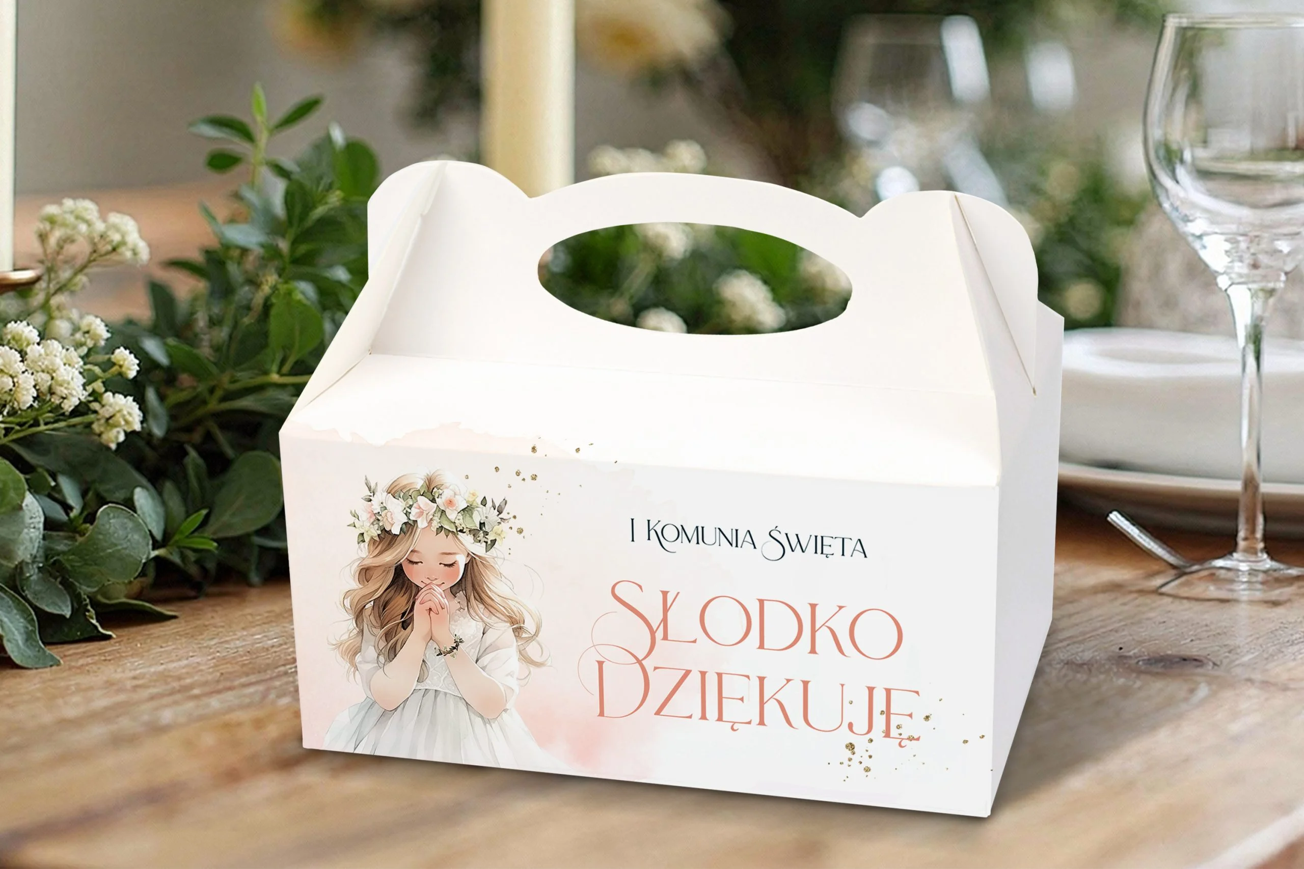 Pudełko na ciasto - Podziękowanie na Komunię - Wzór - Dziewczynka
